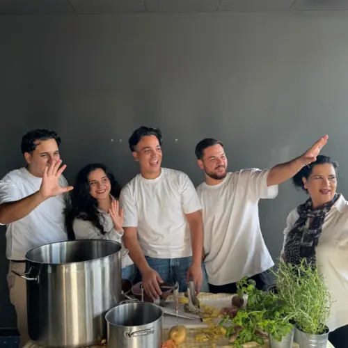 Frankfurter Neue Küche Küchenparty Familie Ayubi x FNK Frankfurter Neue Küche Küchenparty Familie Ayubi x FNK